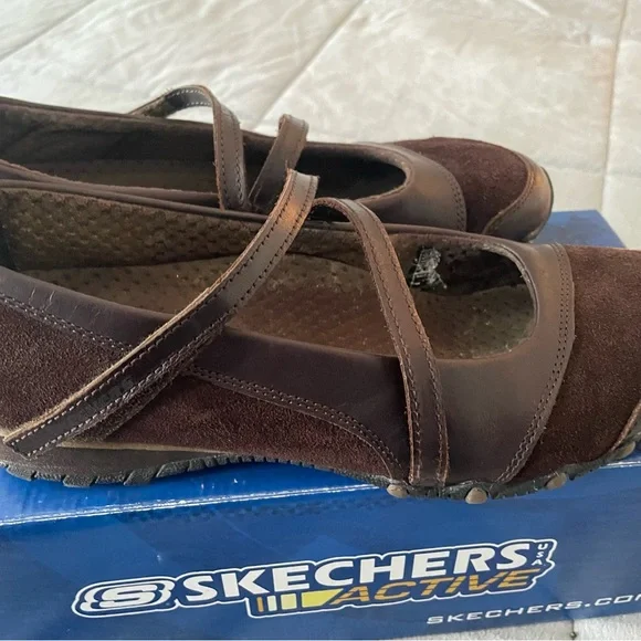 Skechers Brown Suede Loafers with Velcro Strap - Picture 3 of 9